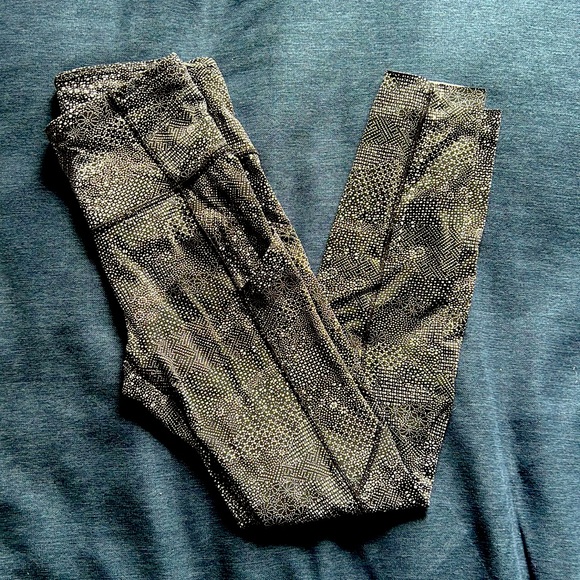 Lululemon leggings - Picture 1 of 3